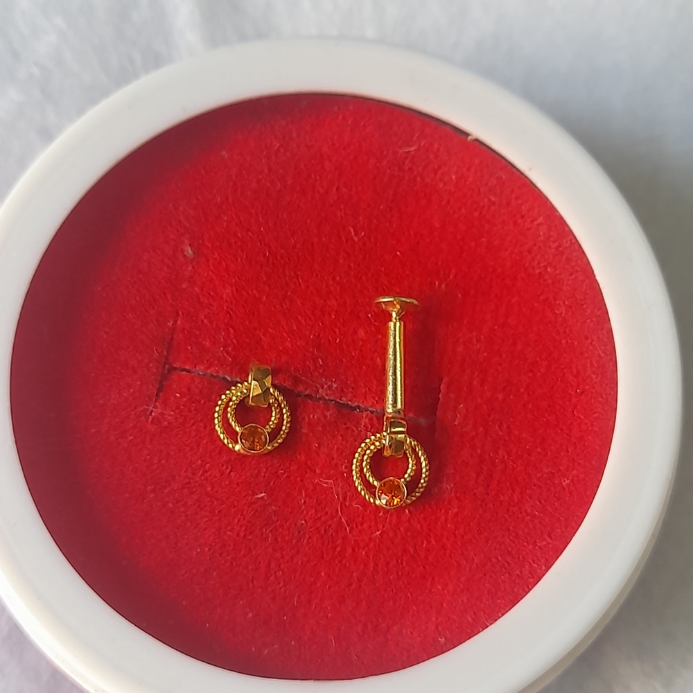 Beautiful new ring type earrings - Picture 9 of 10